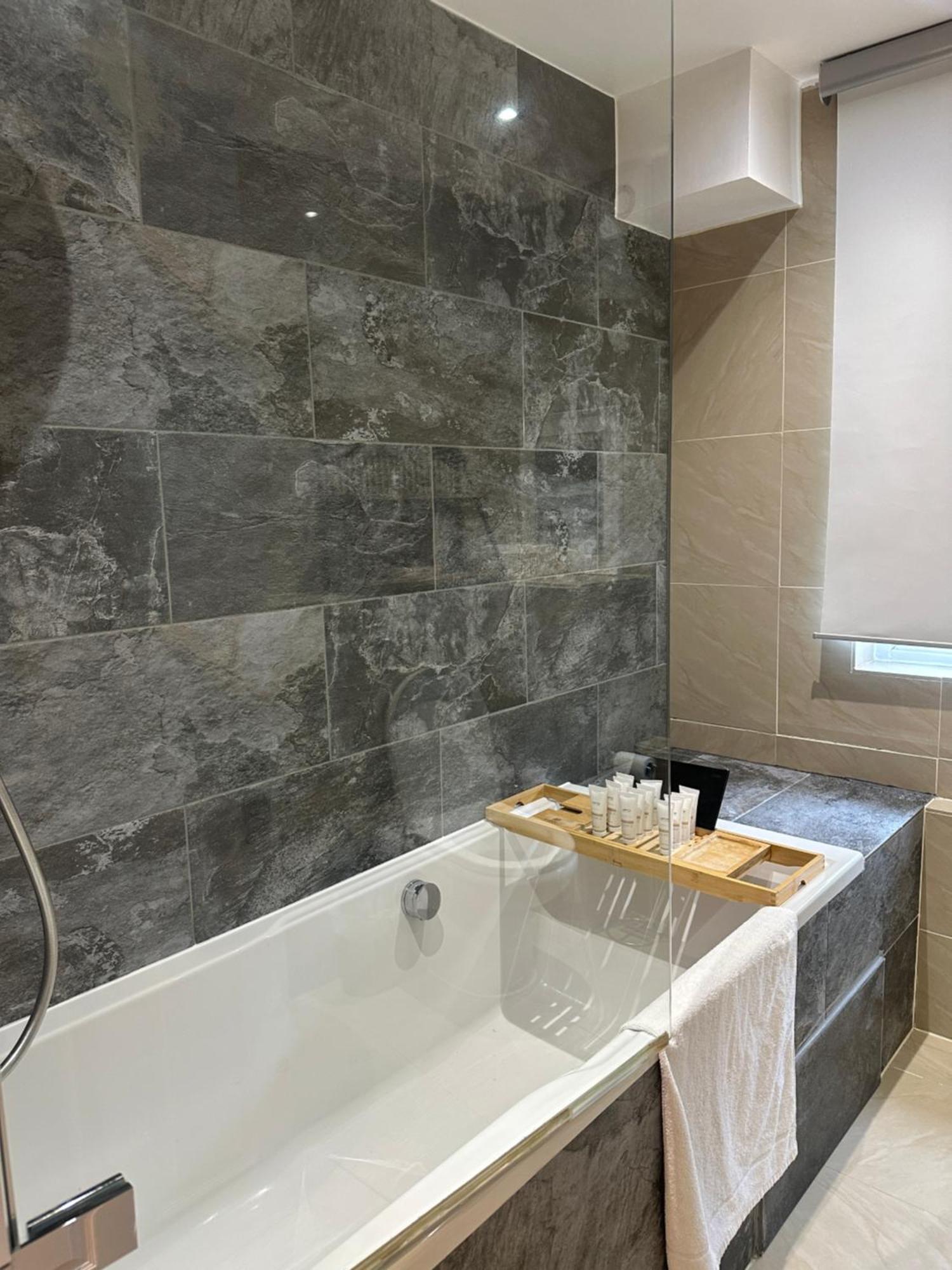 Stylish Flat Minutes From Covent Garden - West End Лондон Екстериор снимка