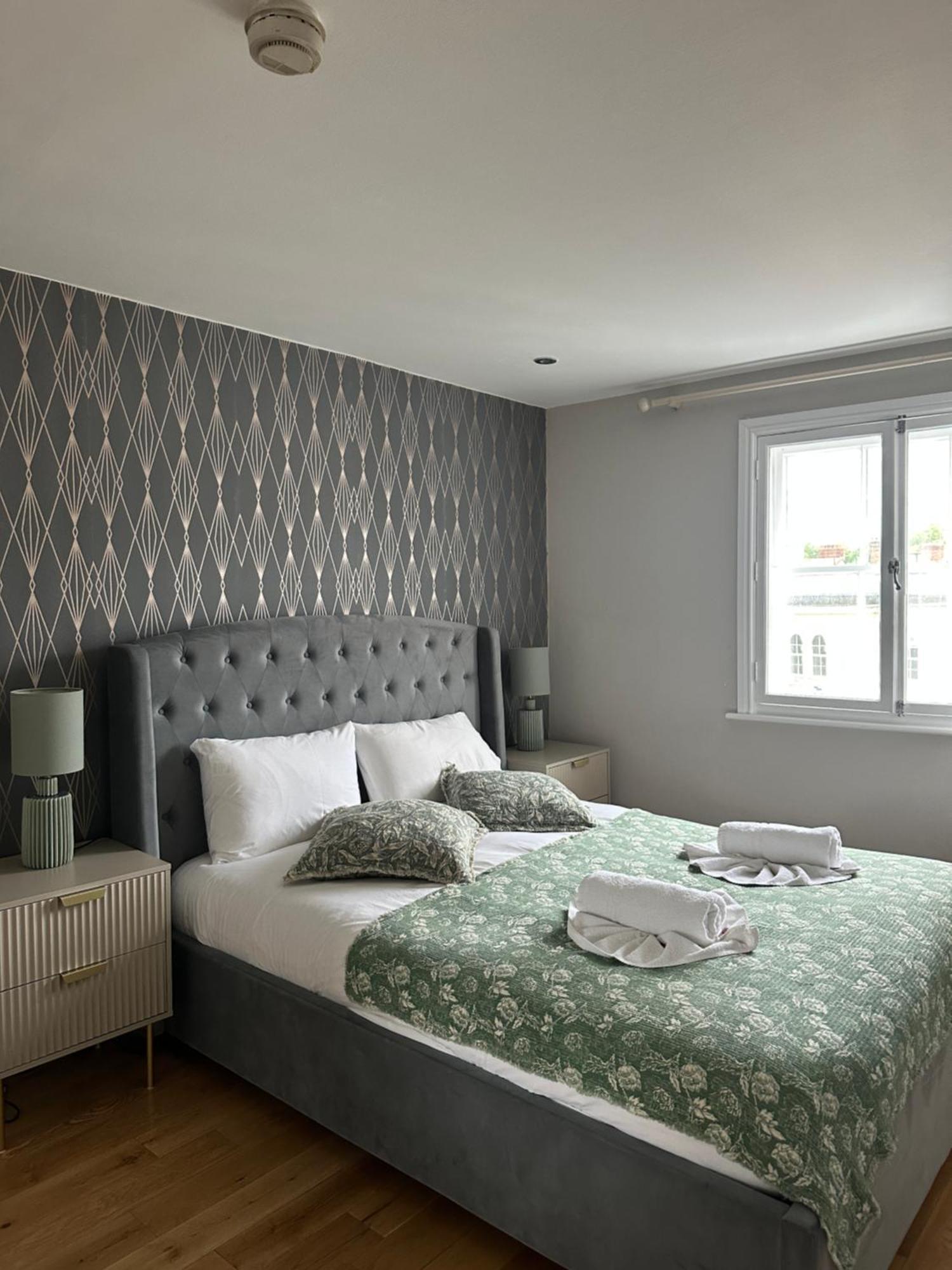 Stylish Flat Minutes From Covent Garden - West End Лондон Екстериор снимка