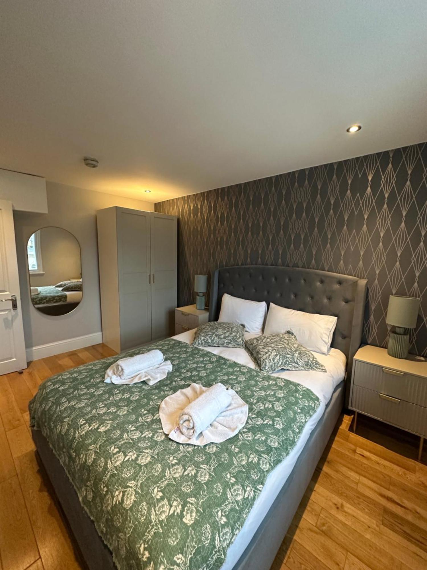 Stylish Flat Minutes From Covent Garden - West End Лондон Екстериор снимка